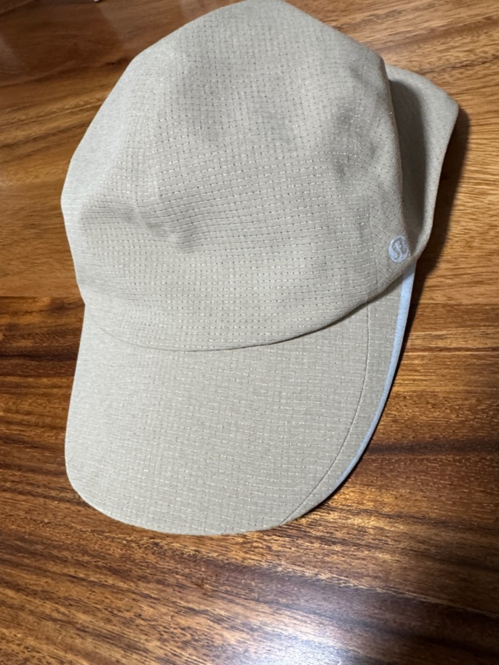 lululemon athletica beige/tan performance cap large/ extra large